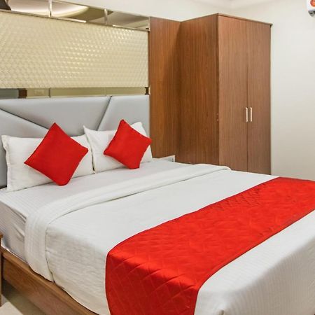 Hotel Hometown Near Us Embassy Bkc مومباي المظهر الخارجي الصورة
