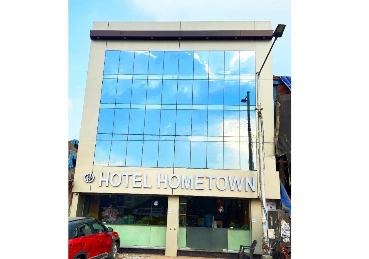 Hotel Hometown Near Us Embassy Bkc مومباي المظهر الخارجي الصورة